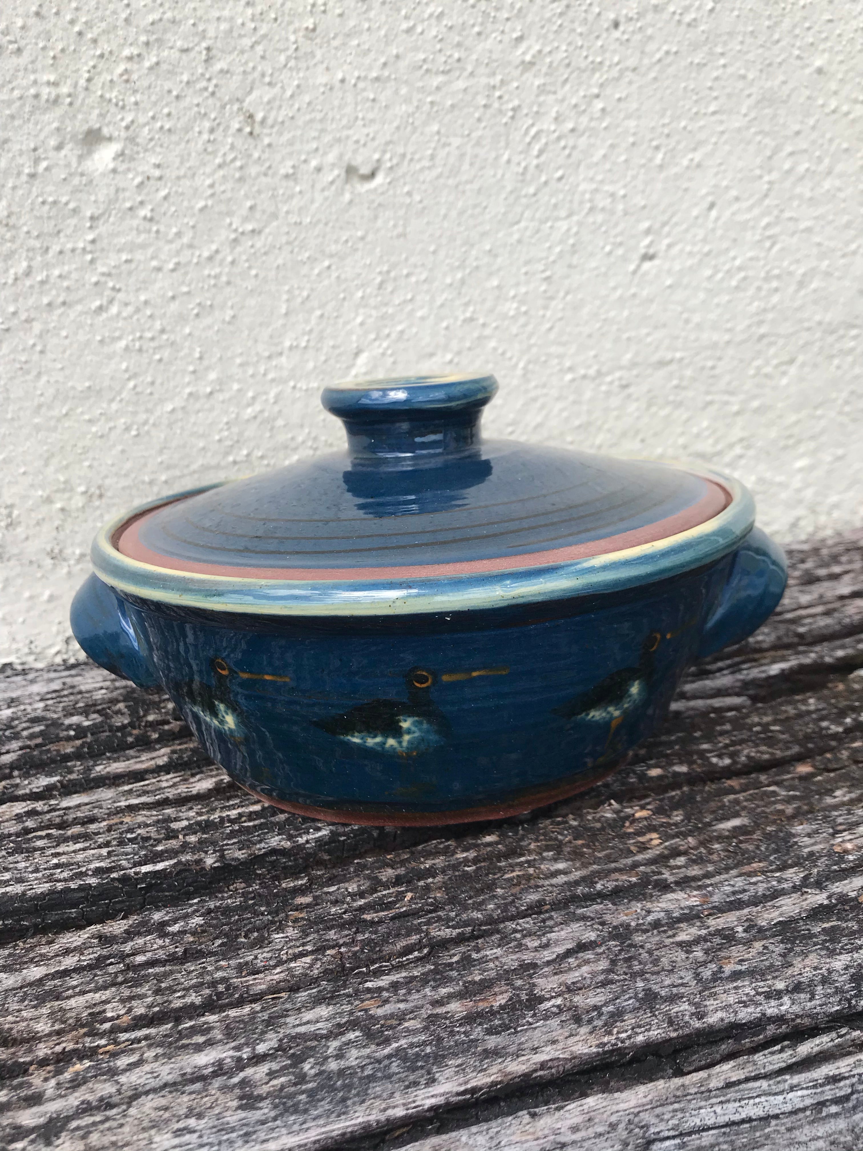 Dark Blue Oystercatcher Casserole Dish with Handles