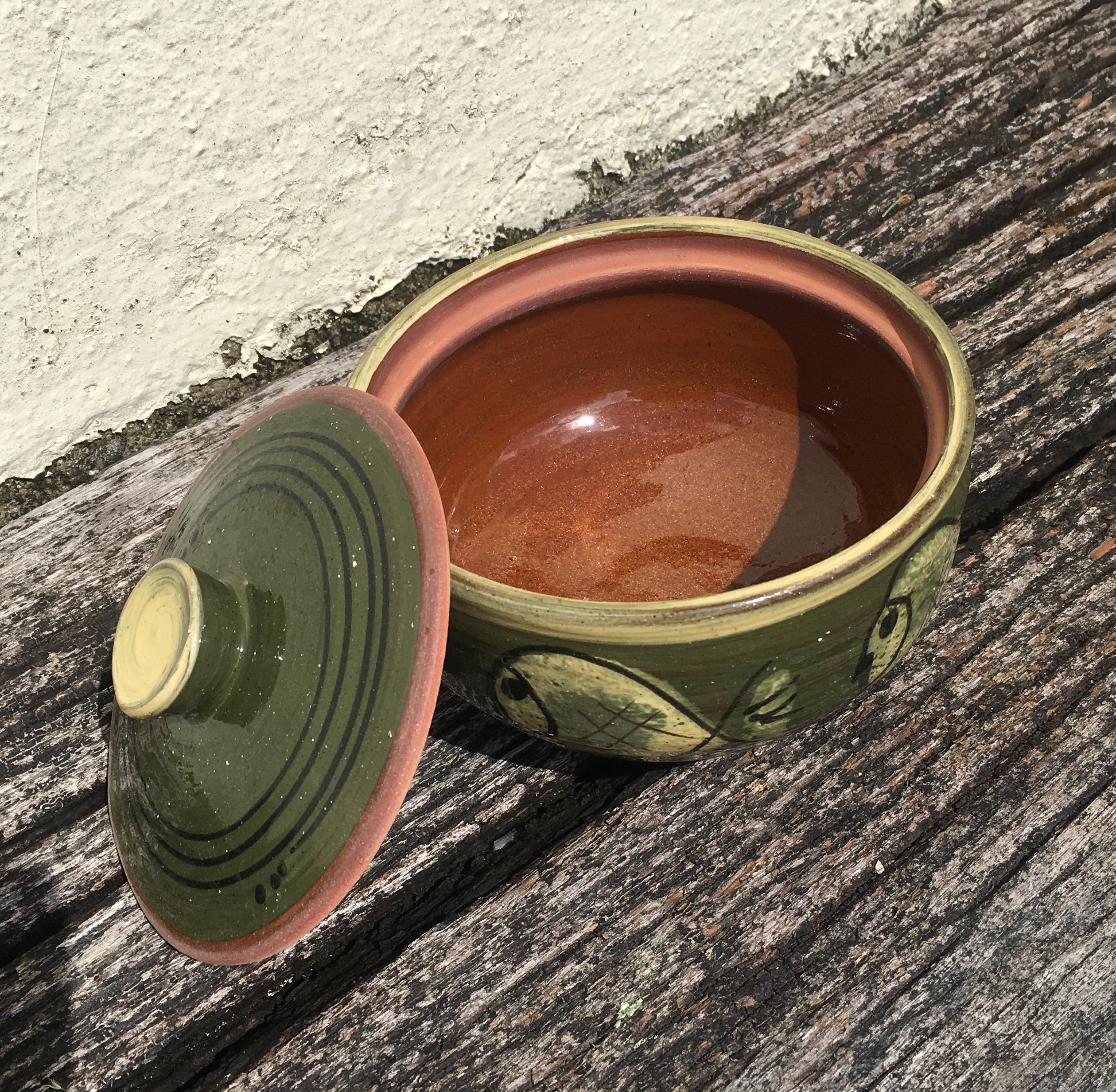 Dark Green Fat Fish Lidded Pot