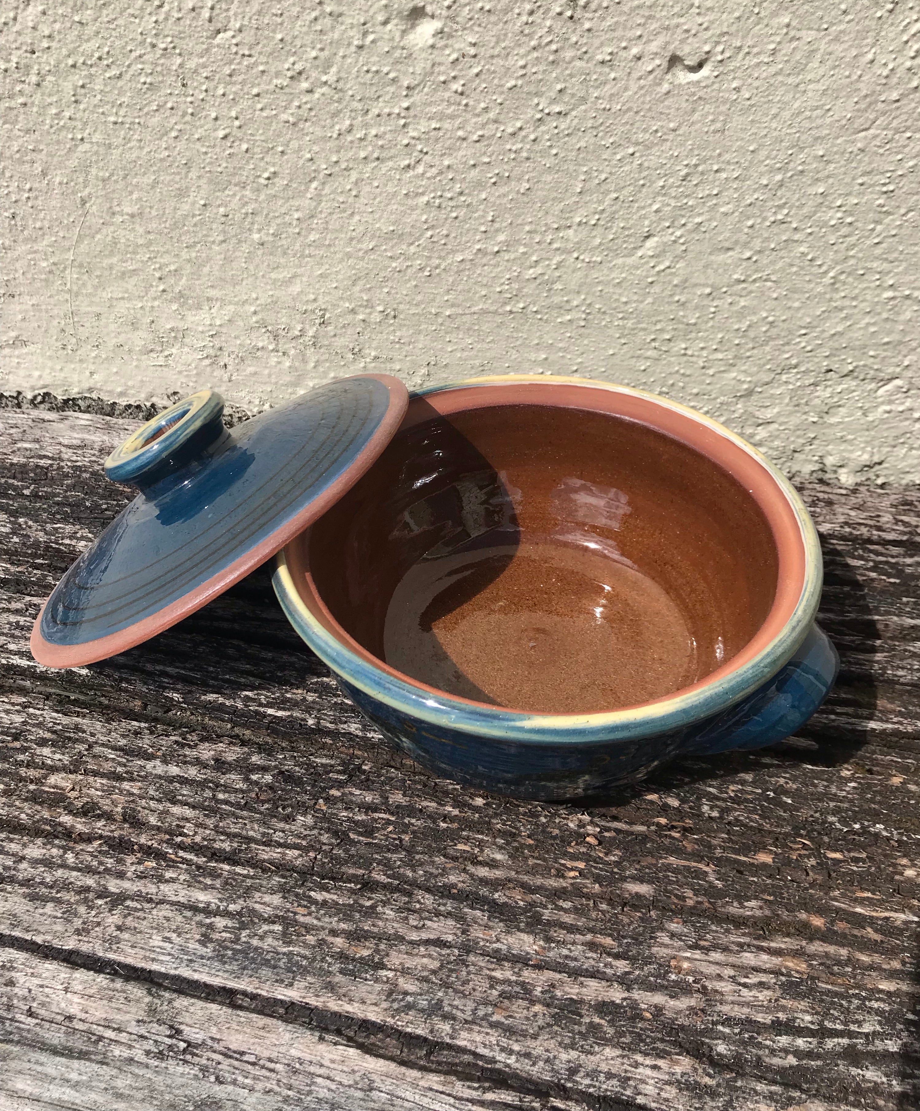 Dark Blue Oystercatcher Casserole Dish with Handles