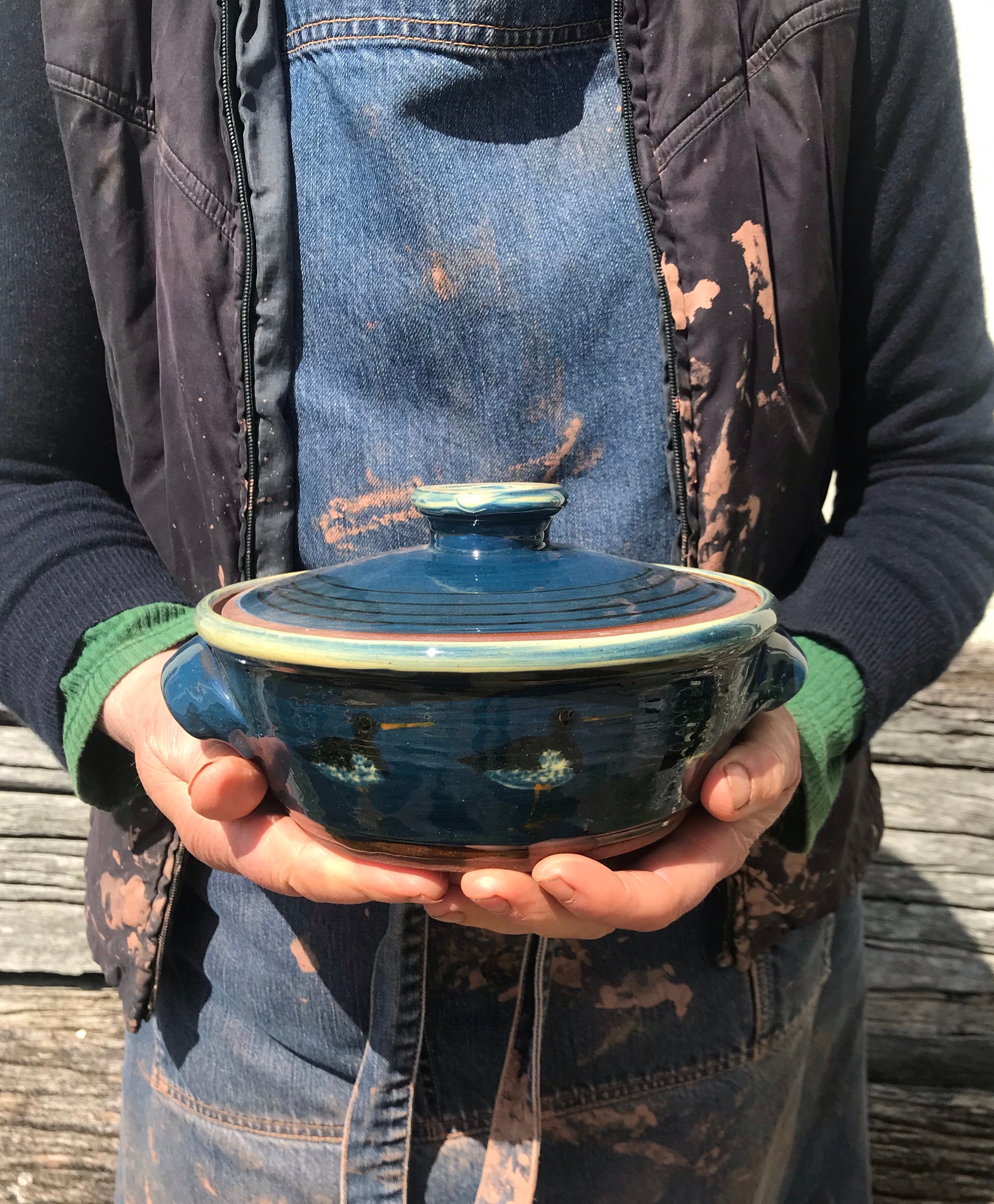 Dark Blue Oystercatcher Casserole Dish with Handles