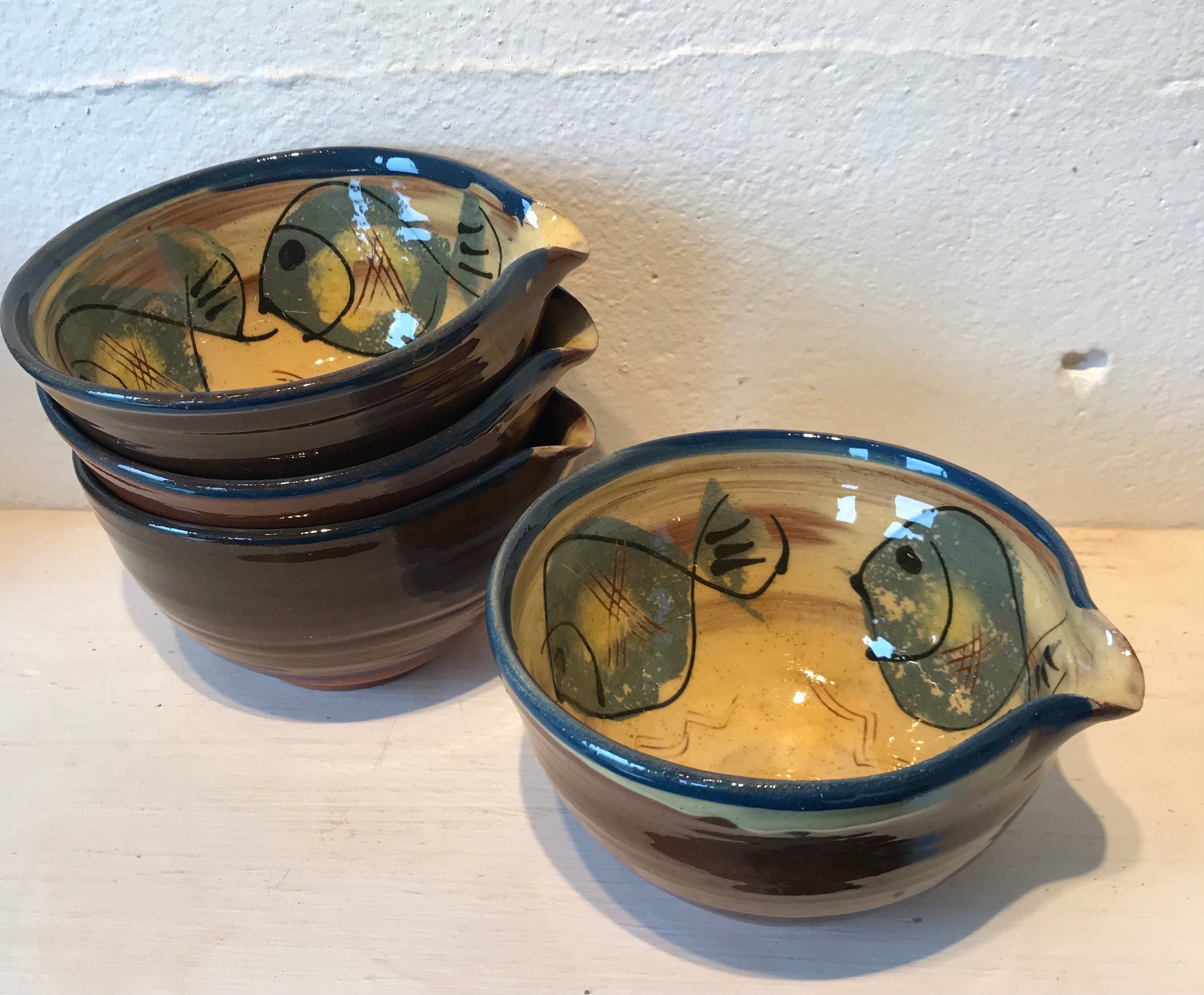 Cream Fat Fish Pouring Bowl